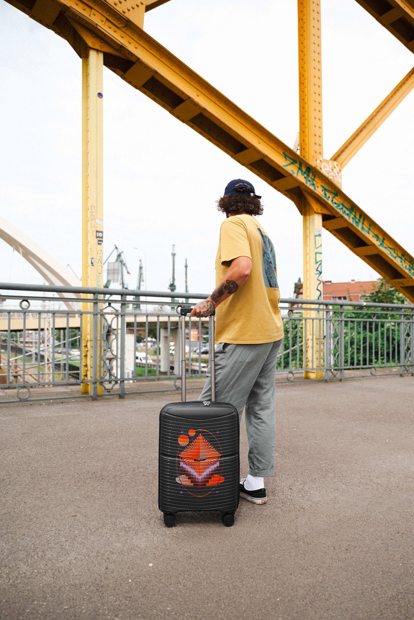 Walizka kabinowa The Star BLU MOONKY x Wędzicka