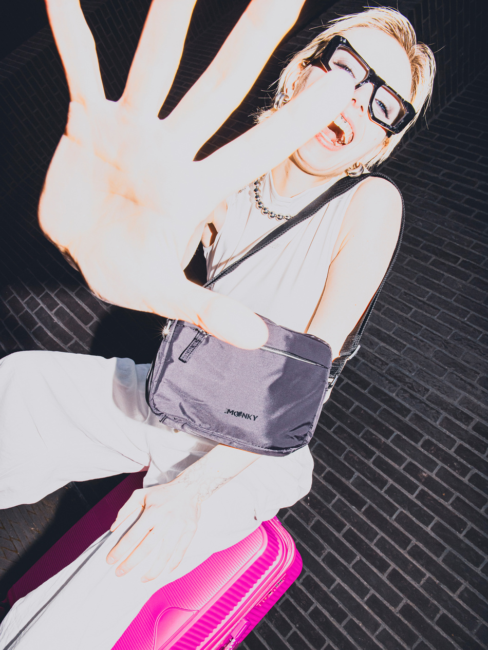 Torebka na ramię BLU MOONKY One-Two One czarna