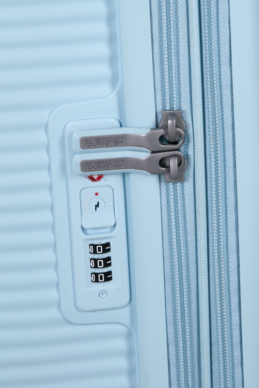 Walizka kabinowa American Tourister Soundbox 55cm powiększana Pastel Blue