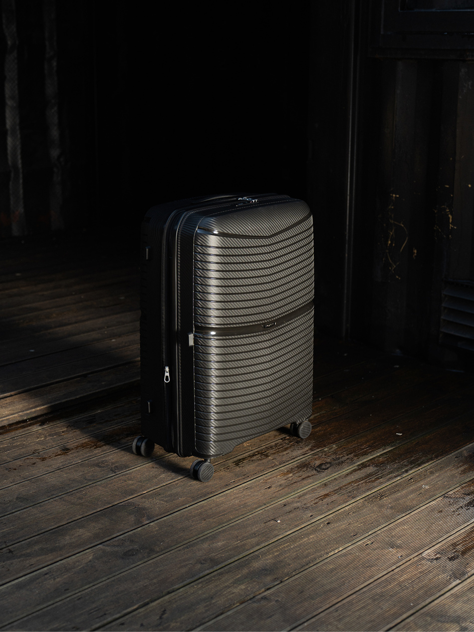 Walizka BLU MOONKY Charon 77cm czarna powiększana