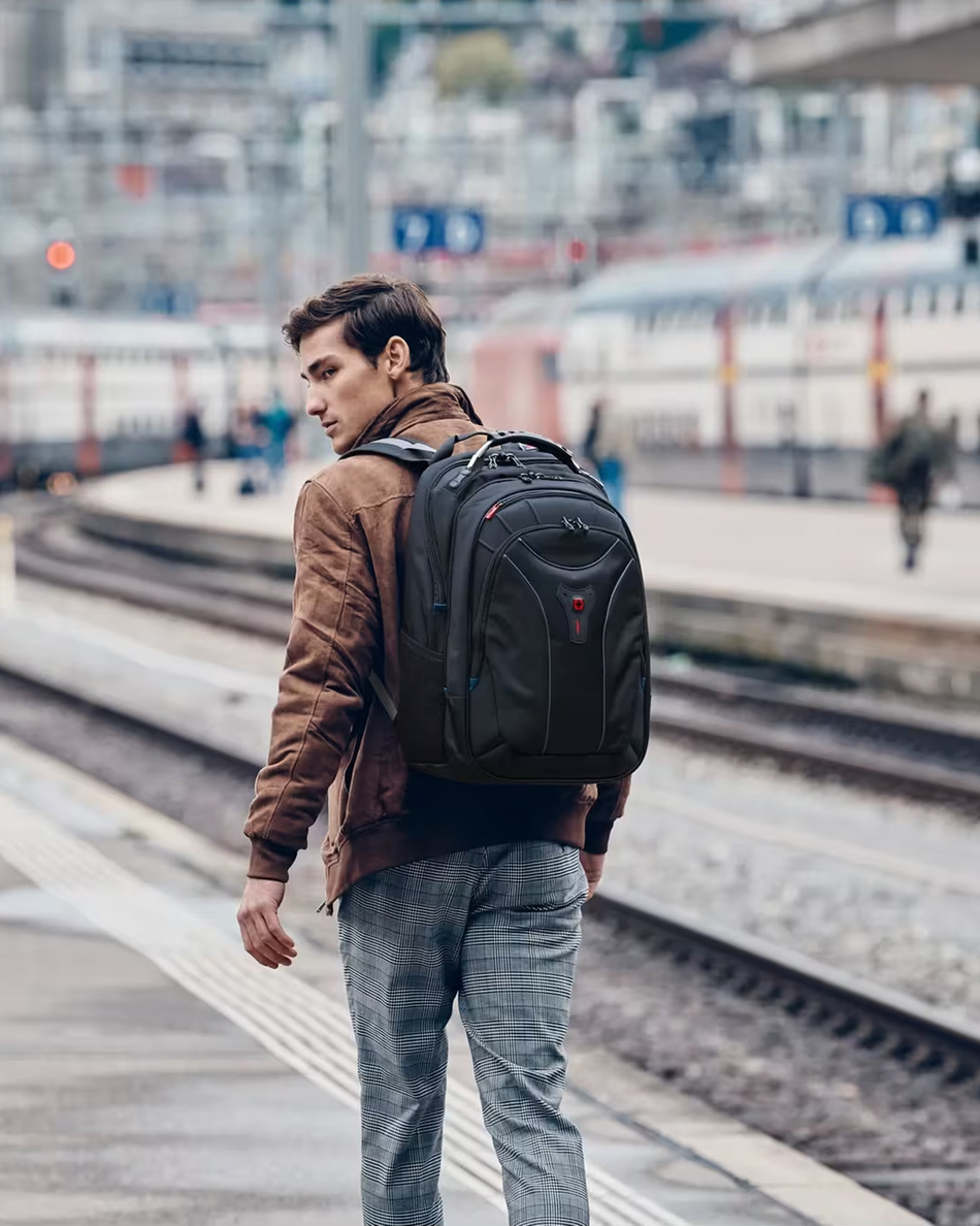 Plecak na laptopa WENGER Carbon 17" Black