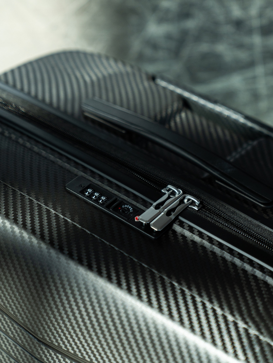 Walizka BLU MOONKY Charon 77cm czarna powiększana