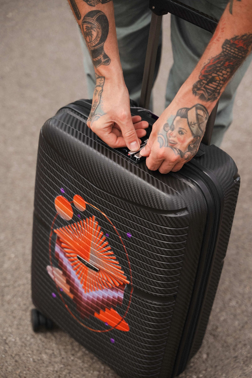 Walizka kabinowa The Star BLU MOONKY x Wędzicka