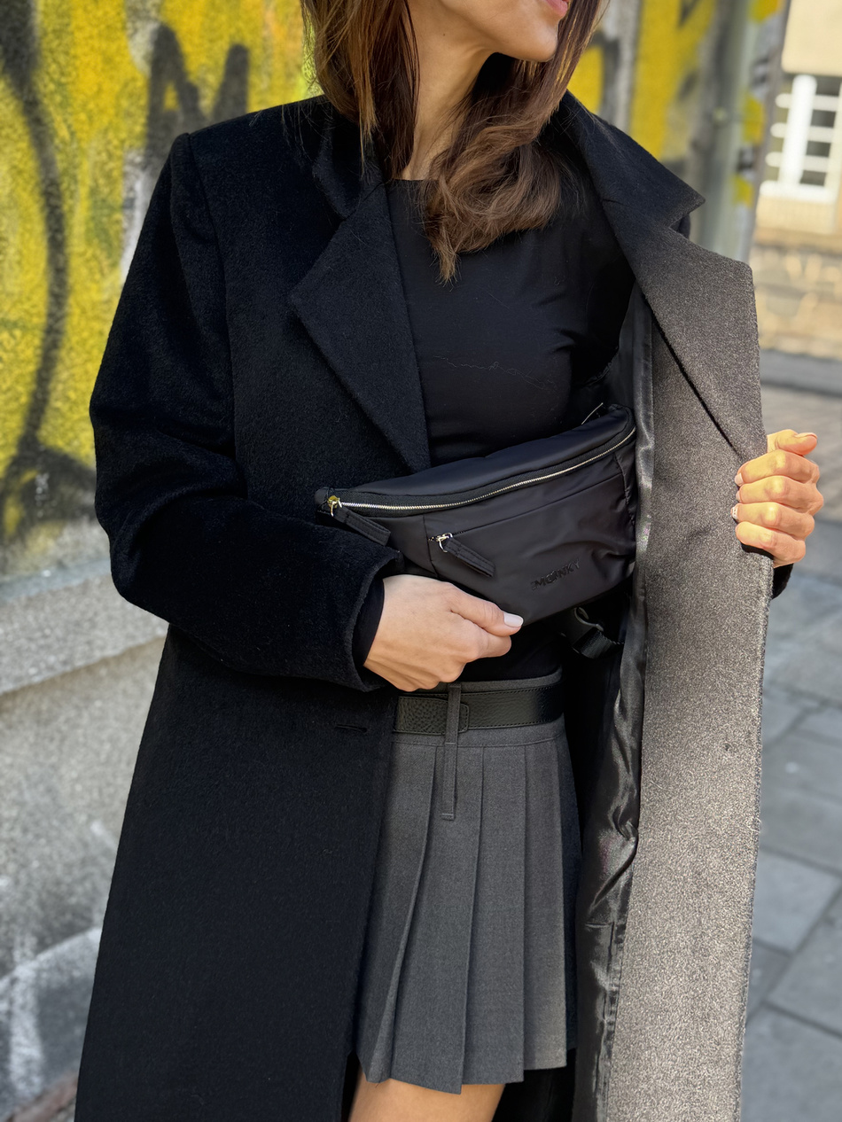 Saszetka BLU MOONKY One-Two Boom czarna