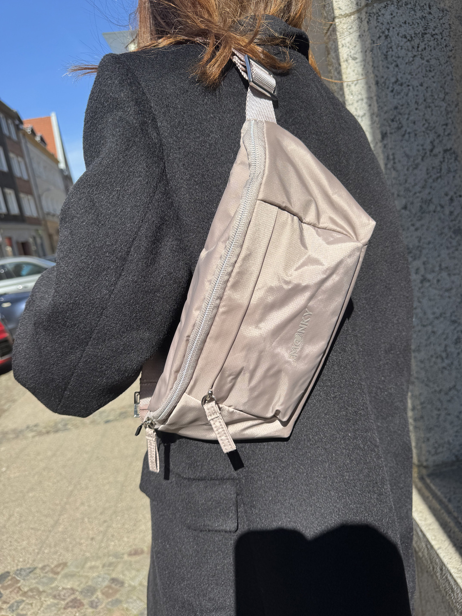 Saszetka BLU MOONKY One-Two Boom beżowa