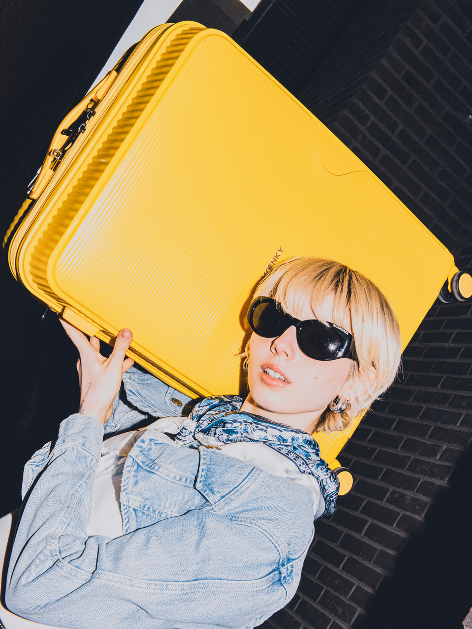 Walizka BLU MOONKY Altair 66cm żółta powiększana