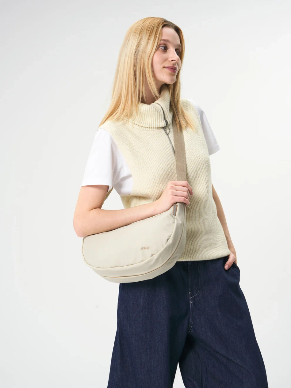 Torebka AEVOR Bike Sling Bag Off-White