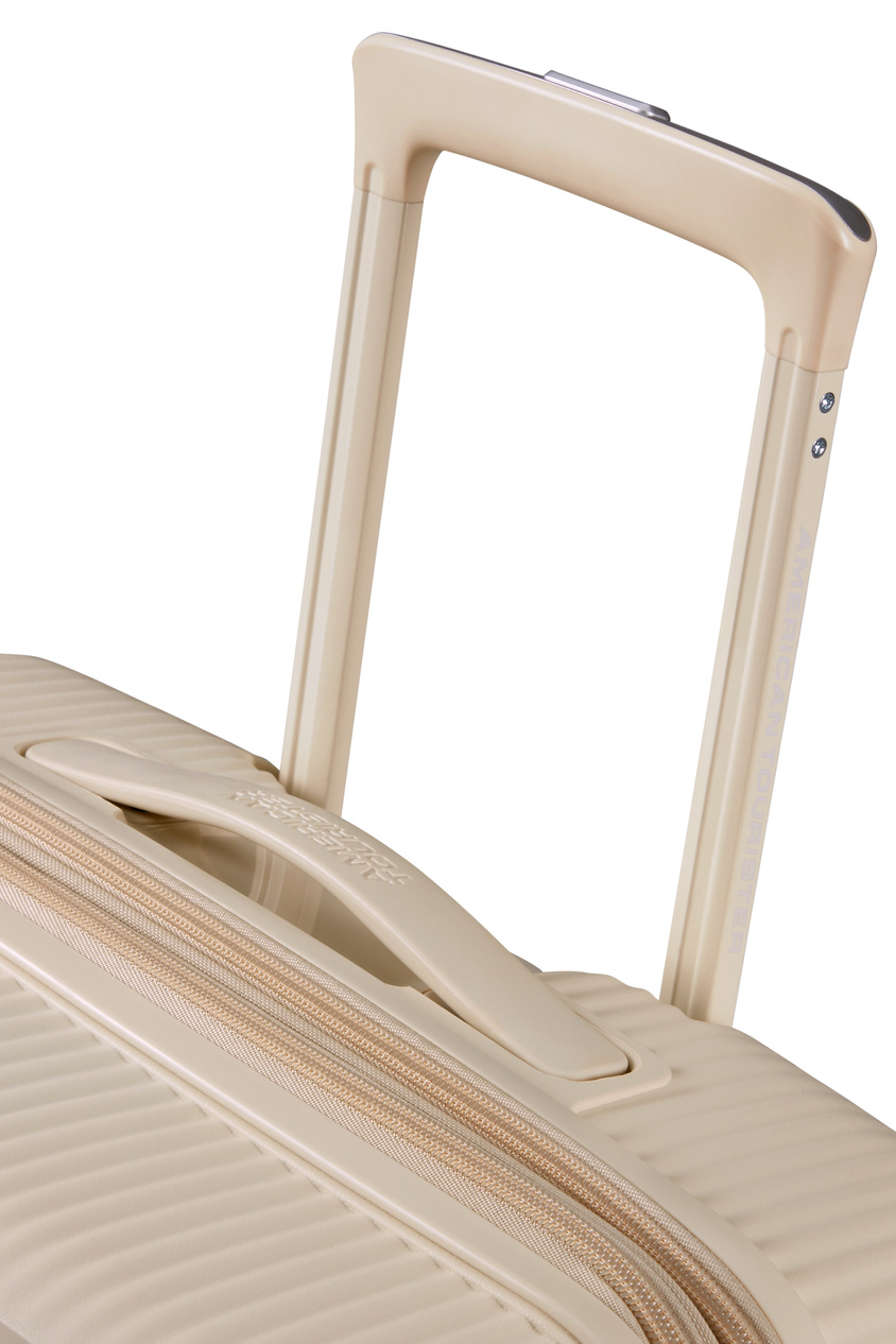 Walizka American Tourister Soundbox 67cm powiększana Coconut Sand