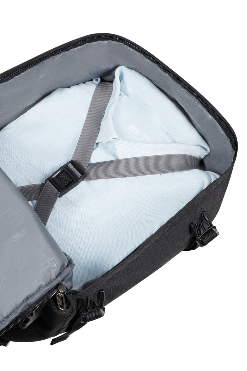 Plecak kabinowy American Tourister Cloudrider S czarny